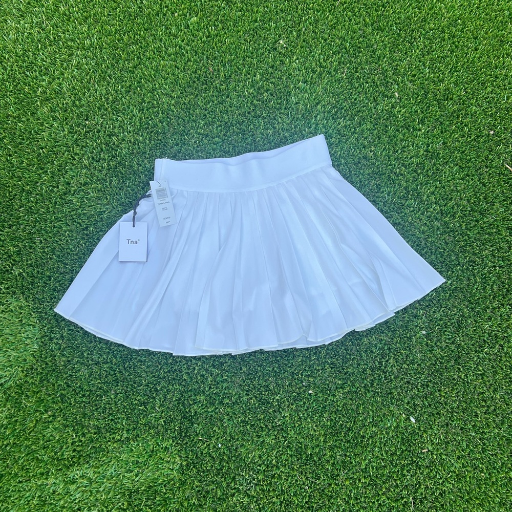 COPY - TNA move micro skirt with built in shorts